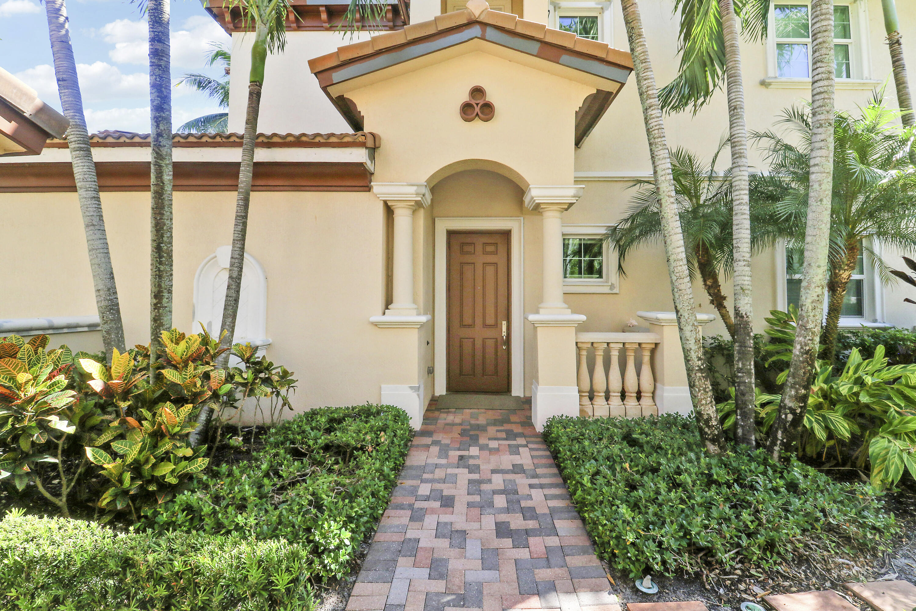 230 Tresana Boulevard # 62 — Photo 4