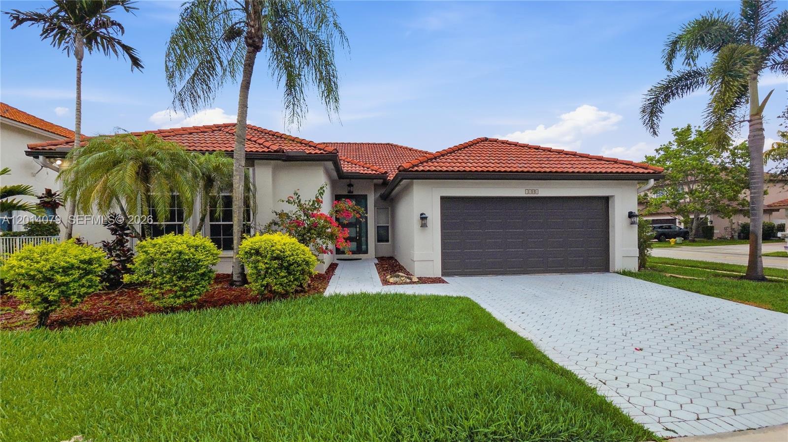 1101 NW 180th Ave, Pembroke Pines FL 33029