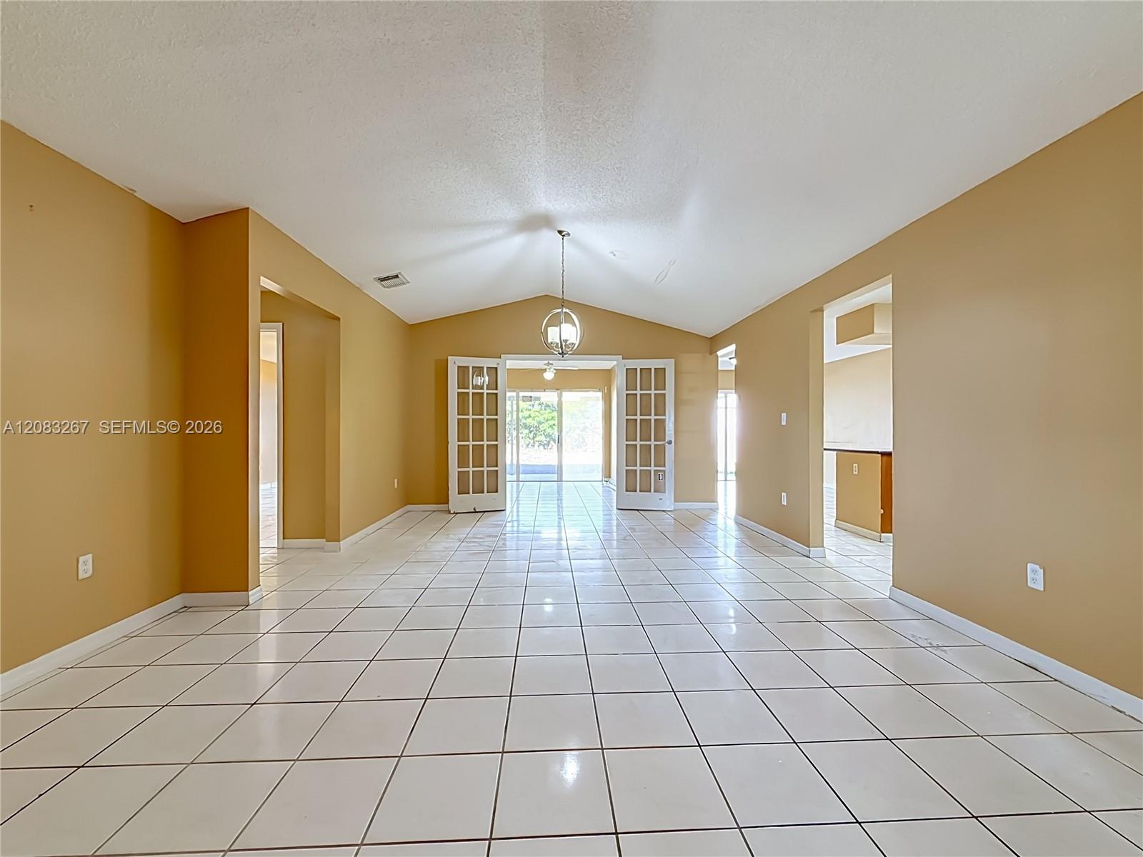 18396 SW 138th Ct — Photo 3