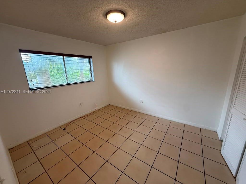 1501 W 42nd St # 208 — Photo 2