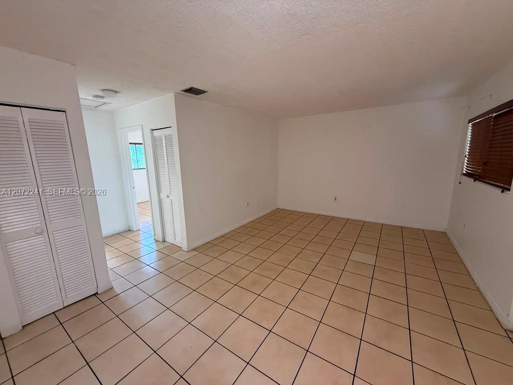 1501 W 42nd St # 208 — Photo 3