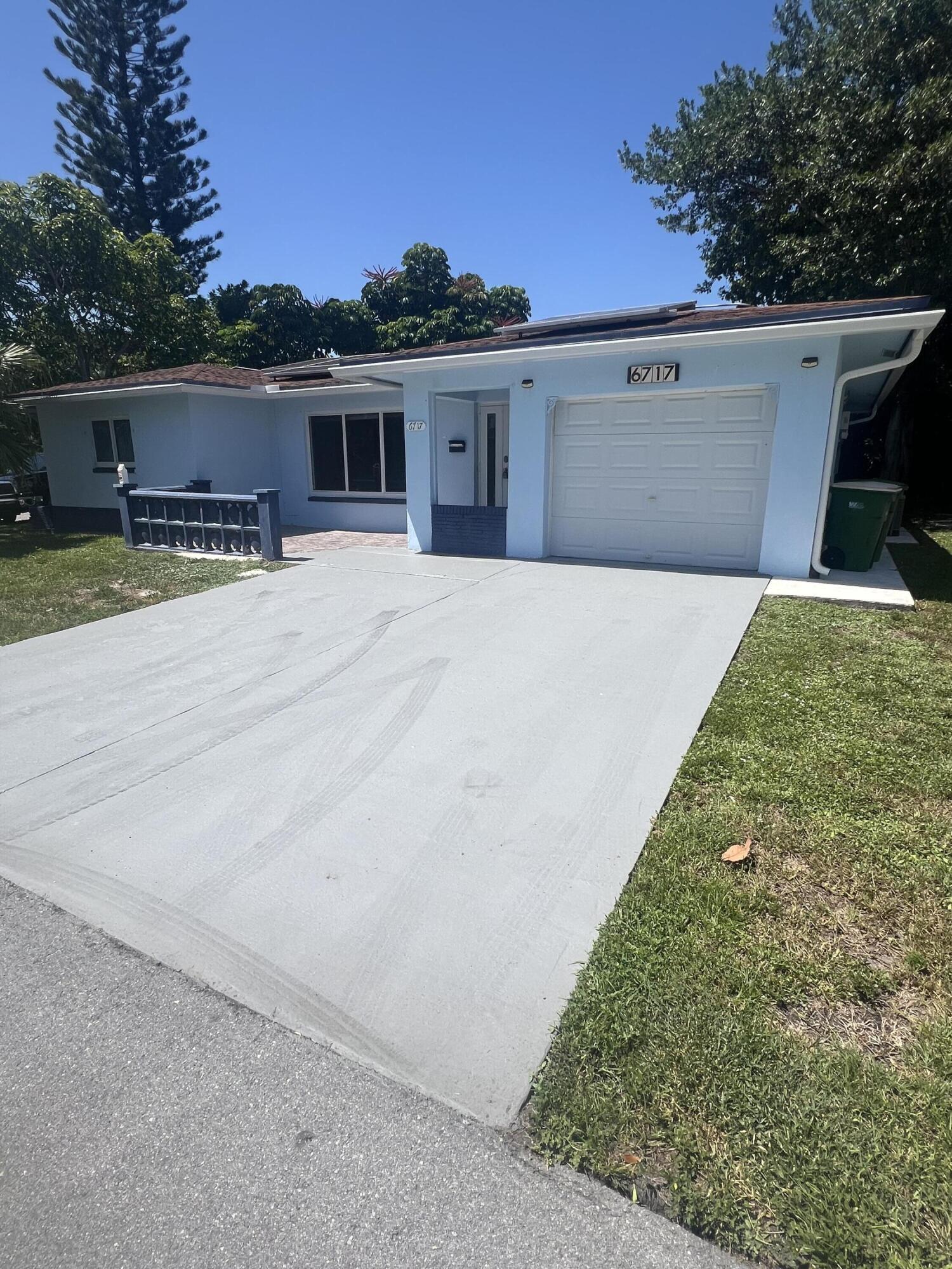 6717 NW 59th Street, Tamarac FL 33321