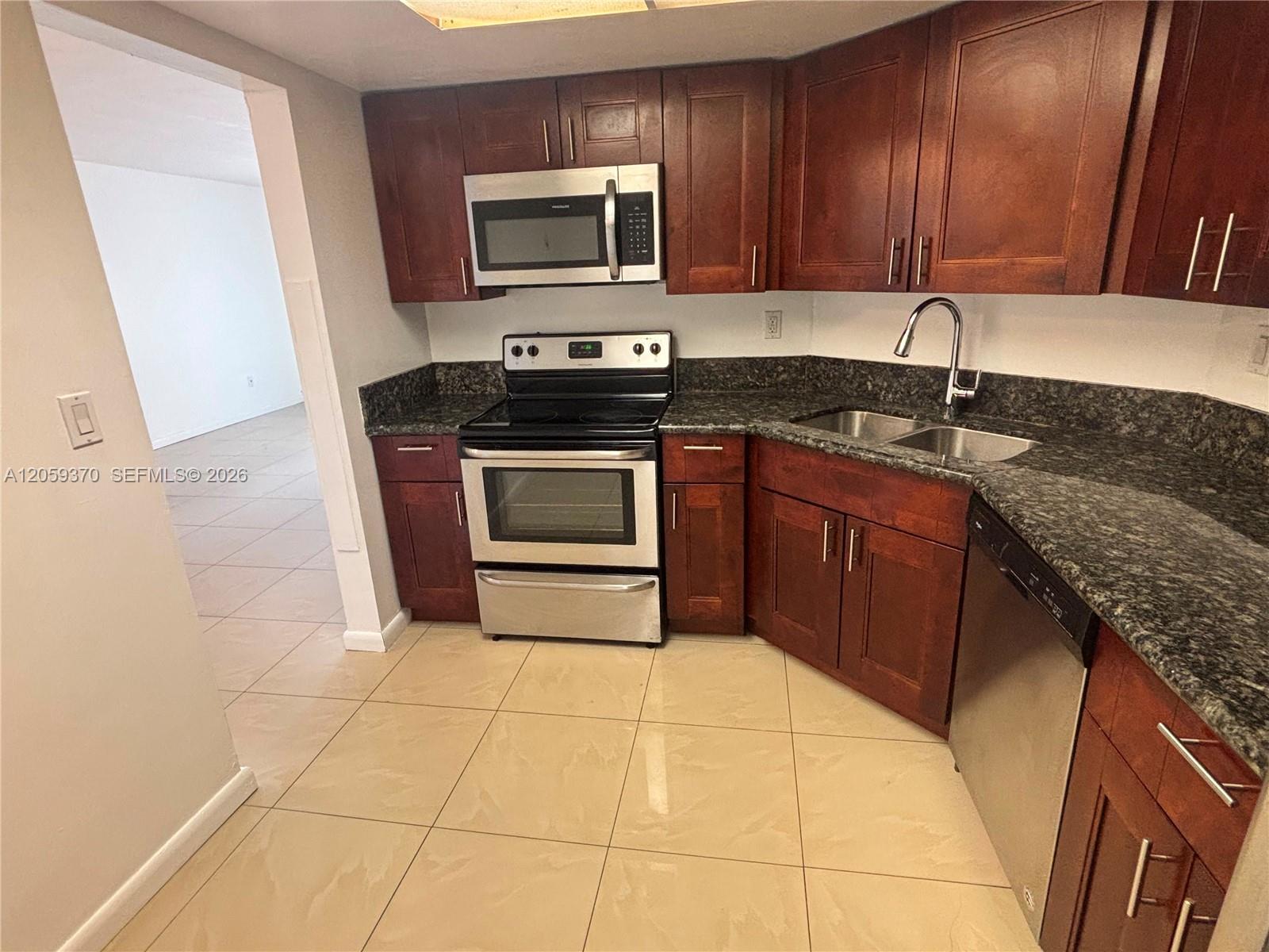 7410 SW 82nd St # K203, Miami FL 33143
