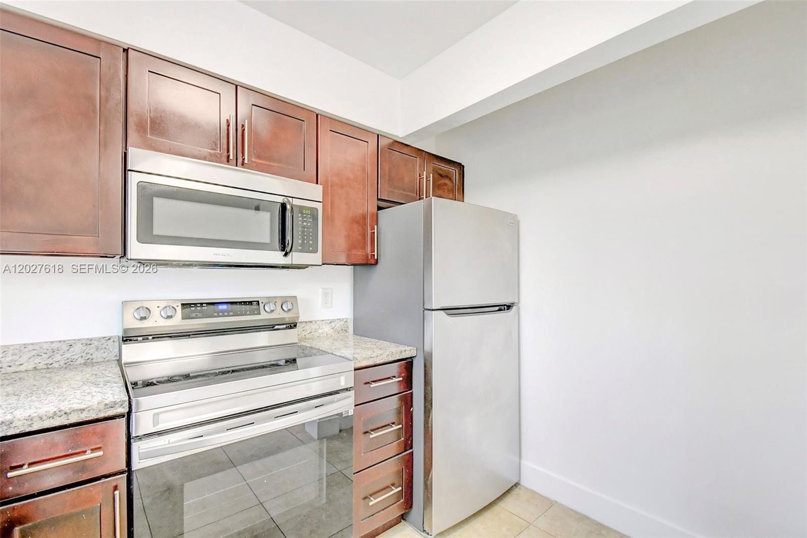 407 SE 9th Court # 1 — Photo 5