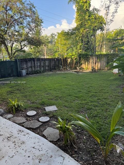 3191 Day Ave # 3193 — Photo 2