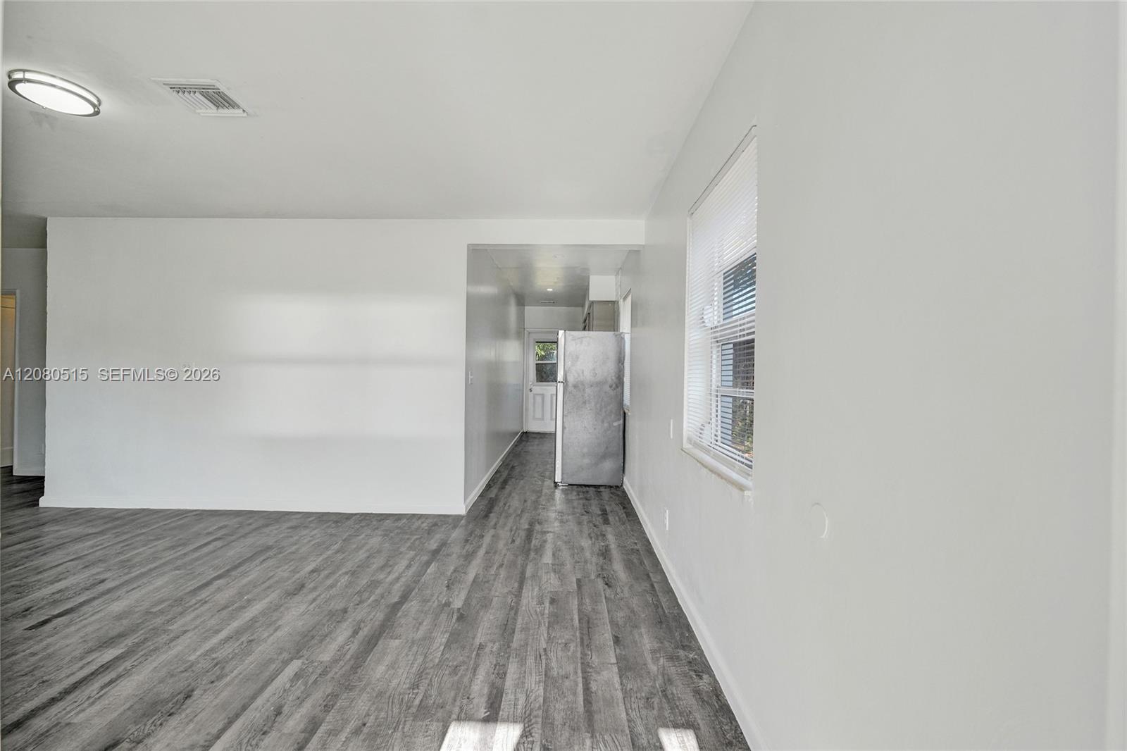 1421 NW 3rd Ave — Photo 2