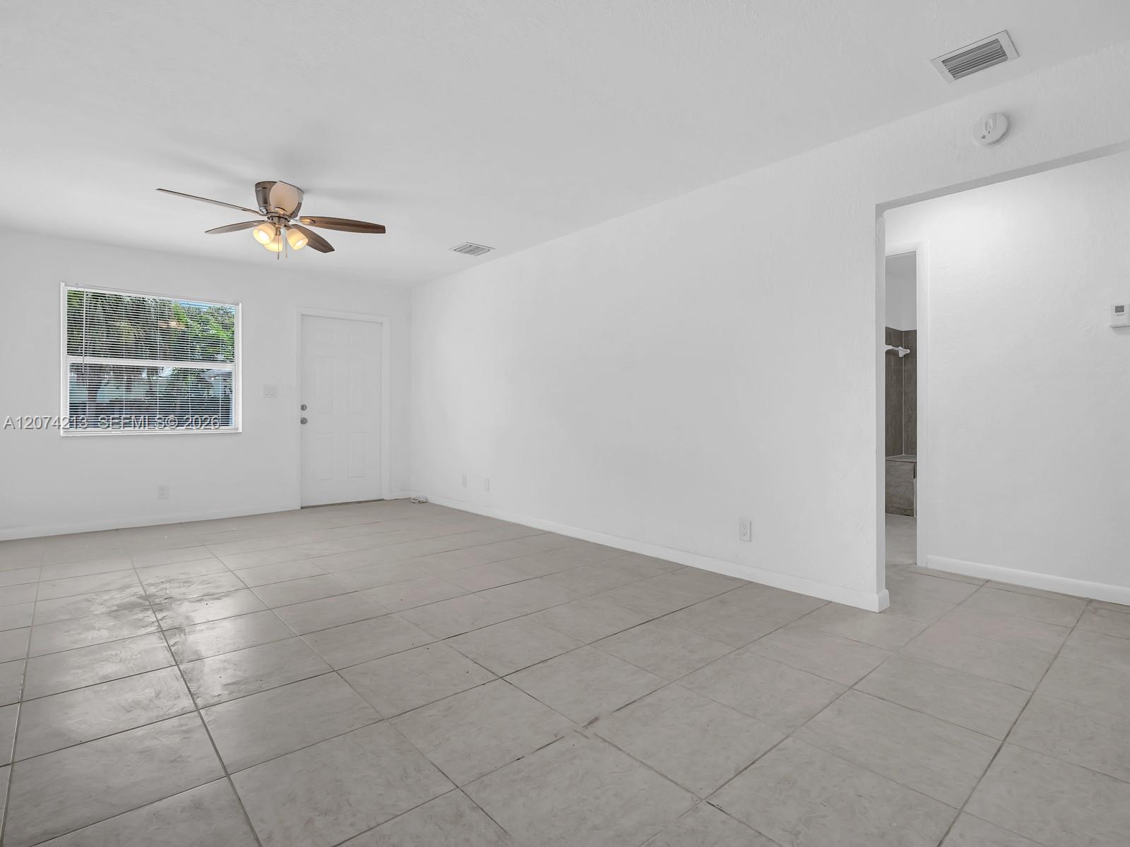 241 NW 40th St # 3, Oakland Park FL 33309