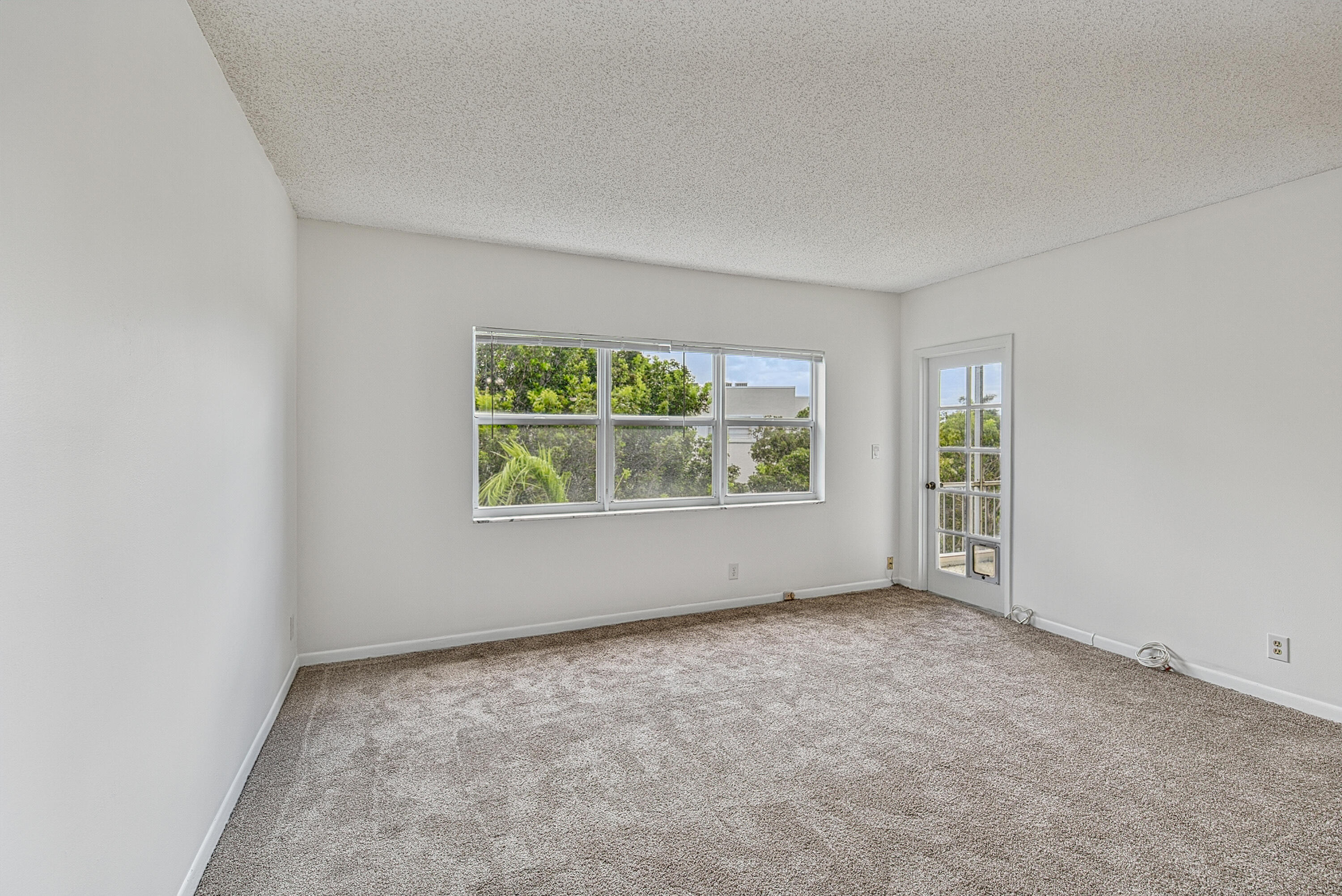 6731 Cypress Road Unit 402 — Photo 3