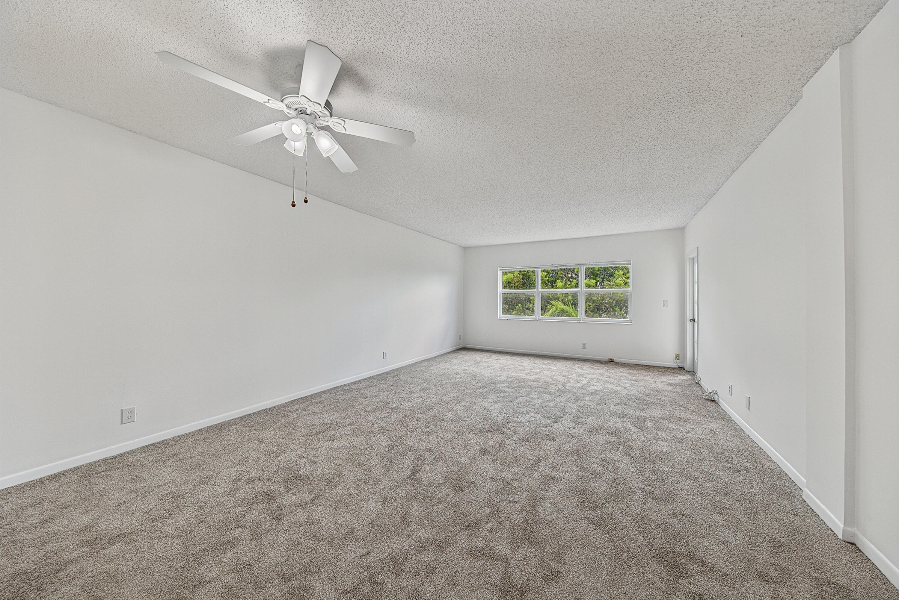 6731 Cypress Road Unit 402 — Photo 2