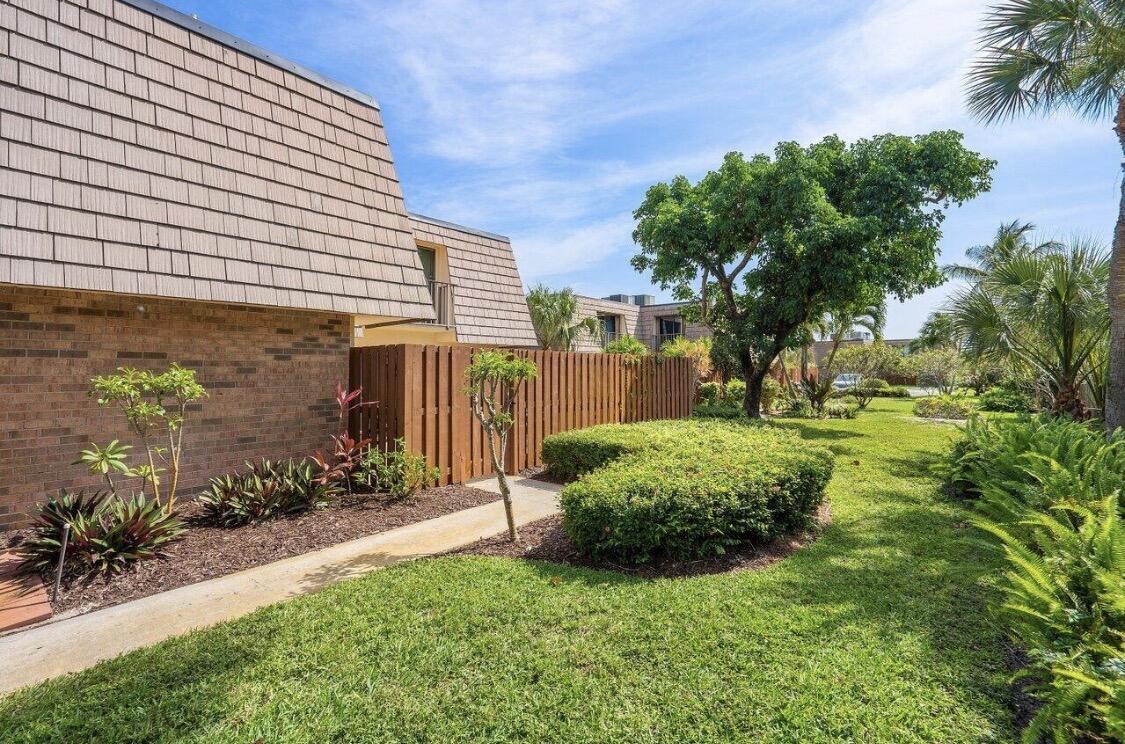 135 Ocean Cove Drive, Jupiter FL 33477