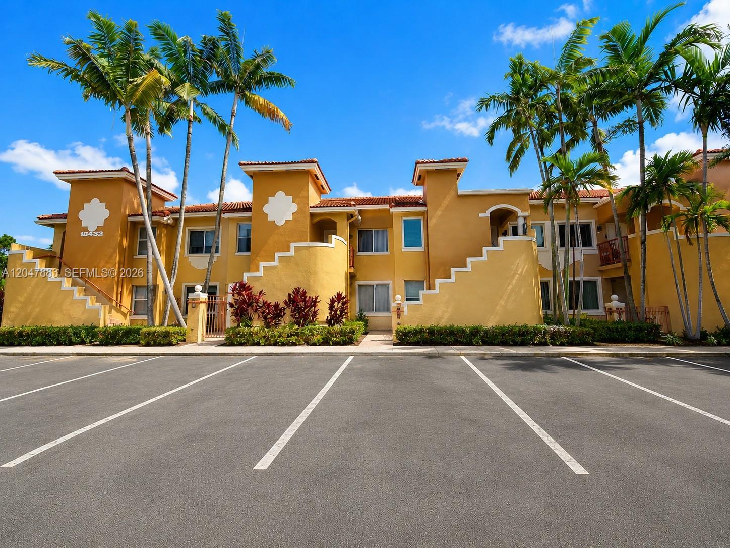 7830 NW 6th St # 103, Pembroke Pines FL 33024