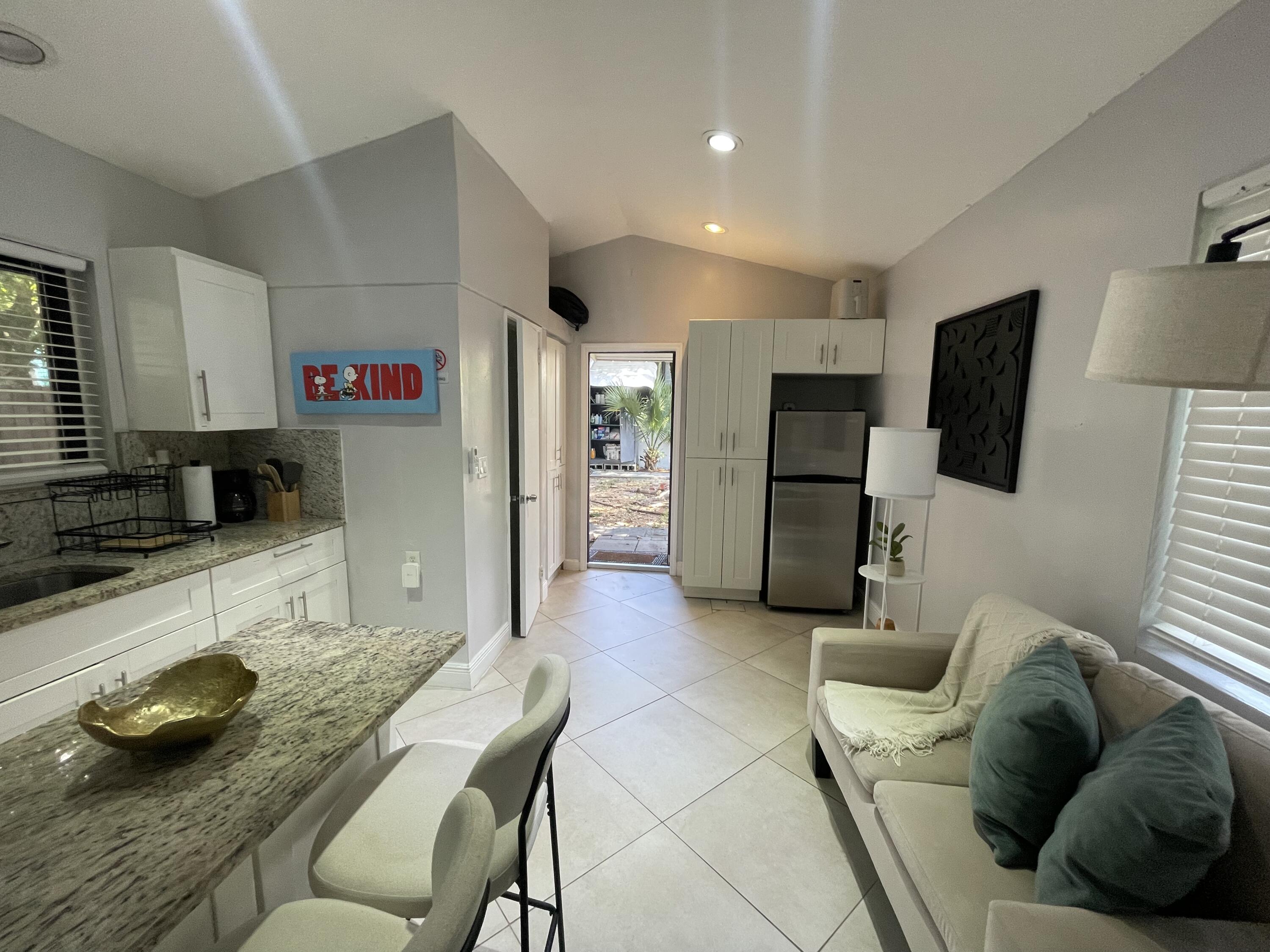 430 NE 1ST Avenue # B, Fort Lauderdale FL 33301