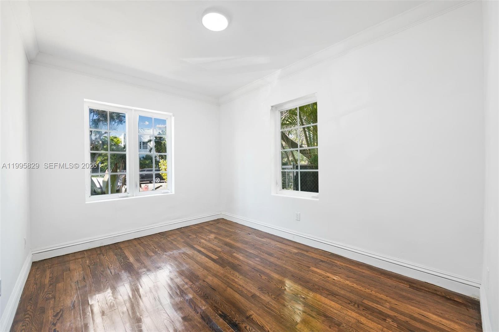1545 Meridian Ave View 12