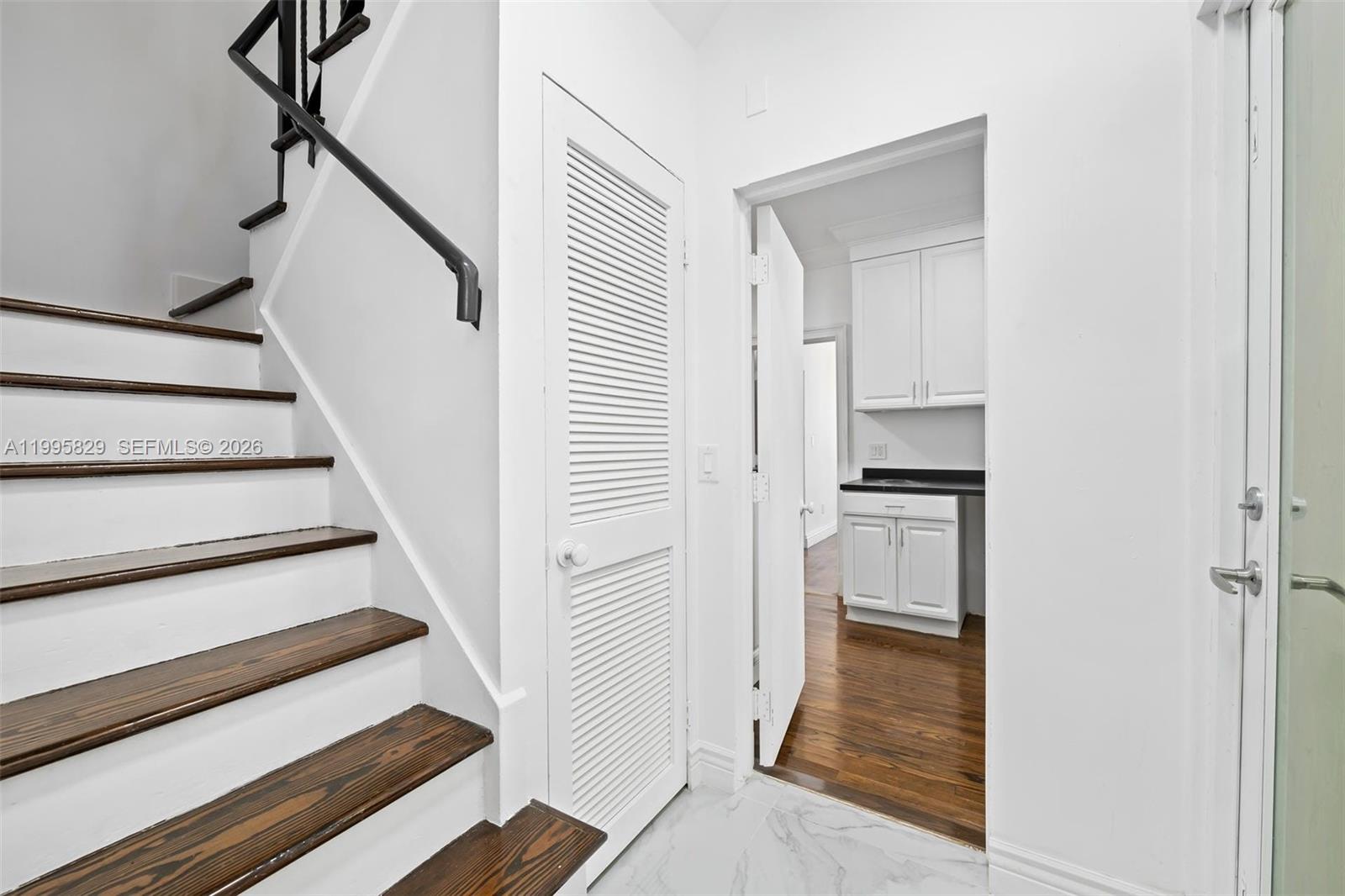 1545 Meridian Ave View 14