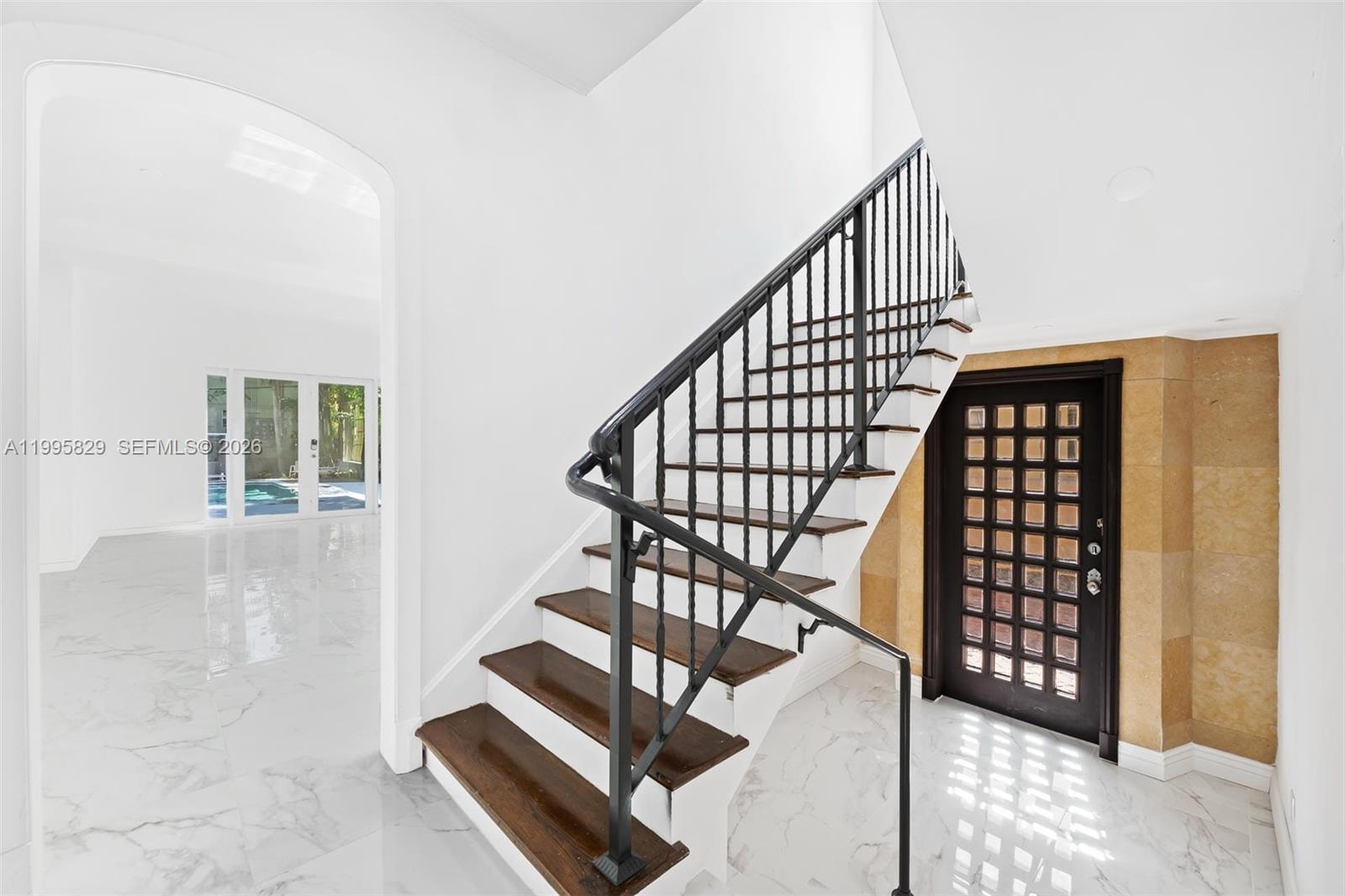 1545 Meridian Ave View 15