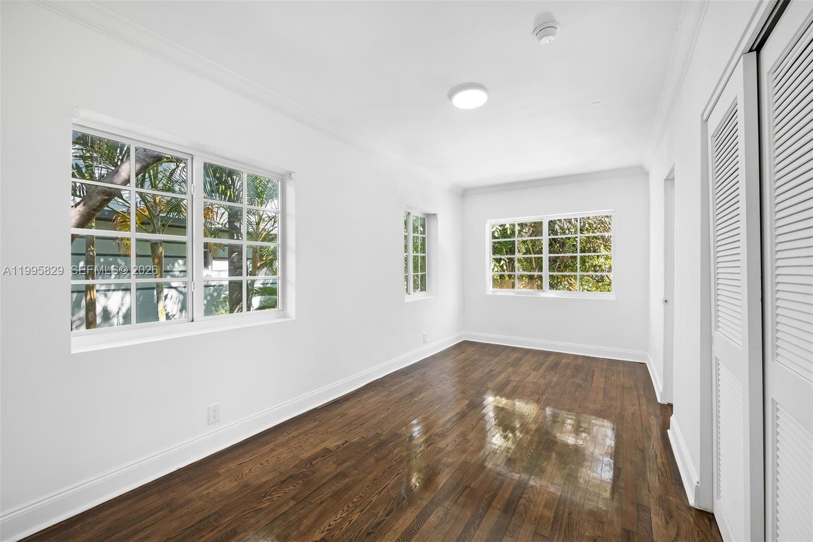1545 Meridian Ave View 8