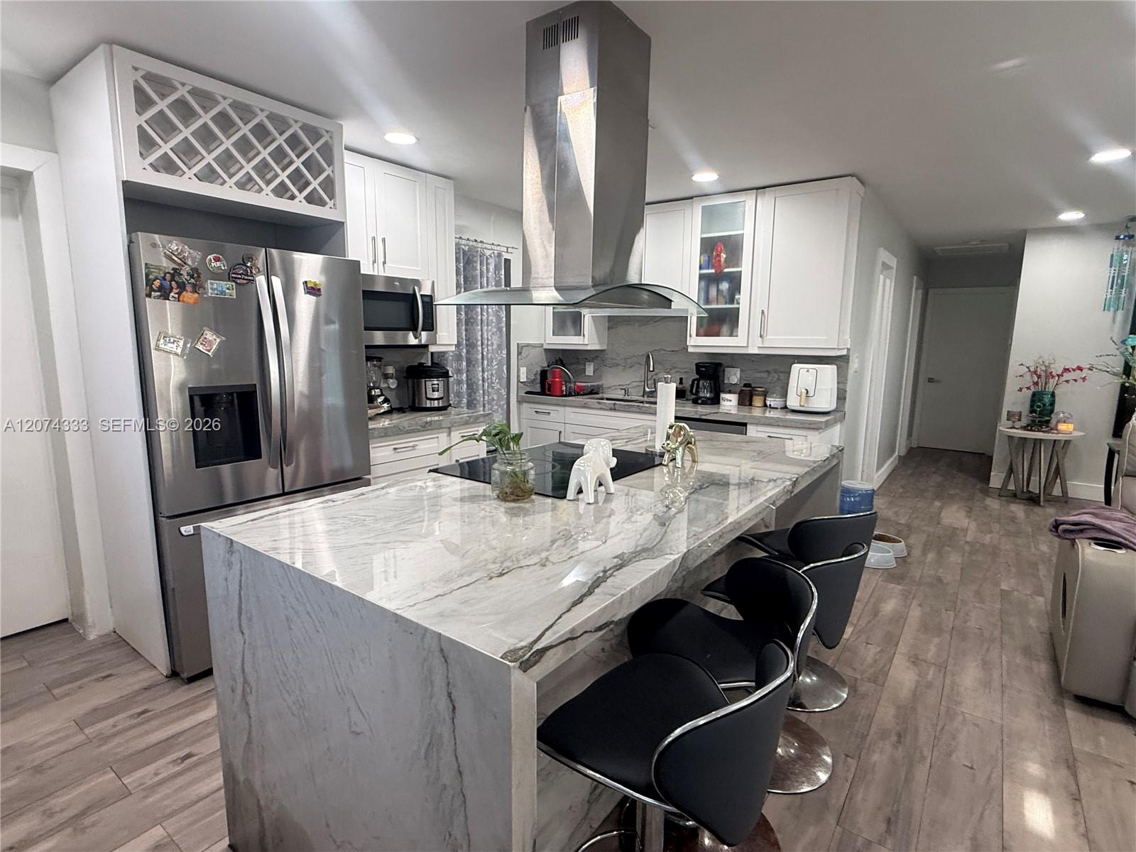 1201 N 70th Way, Hollywood FL 33024