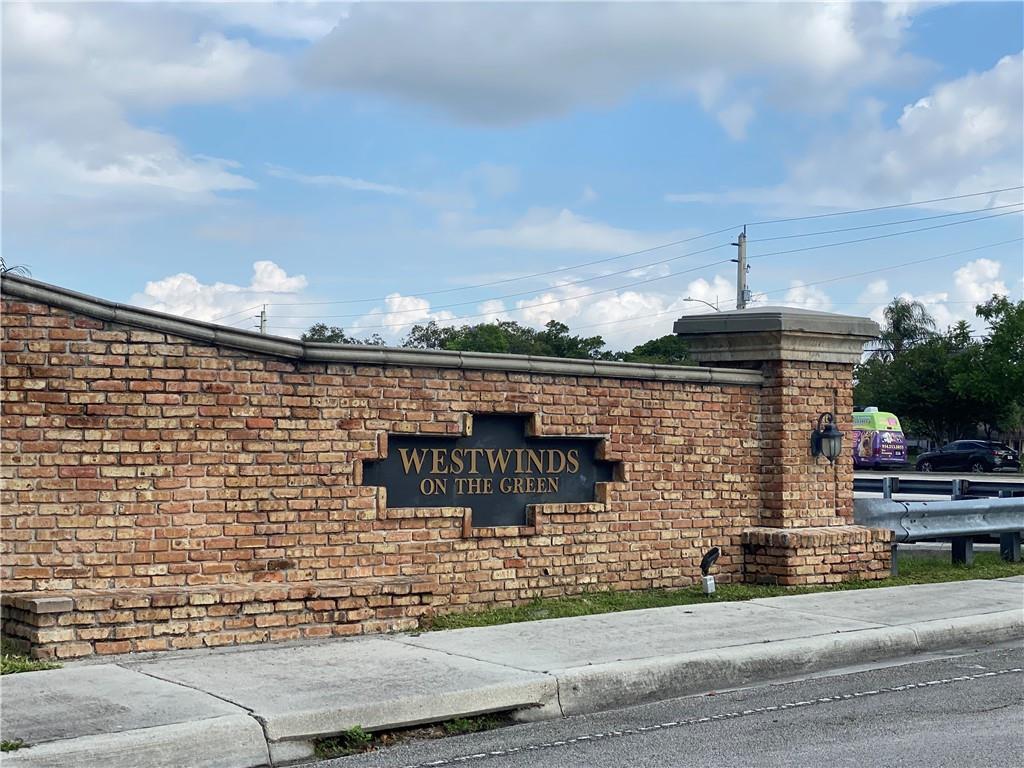191 Wimbledon Lakes Drive, Plantation FL 33324