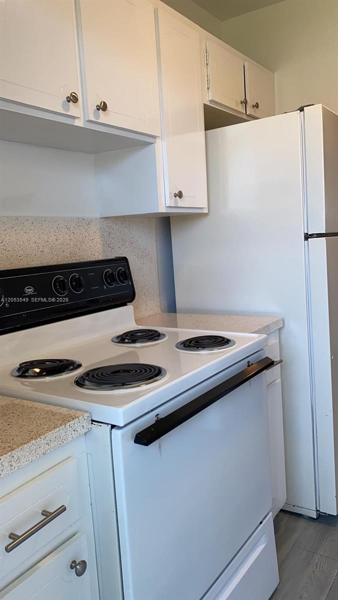 2300 Pierce St # 4 — Photo 2