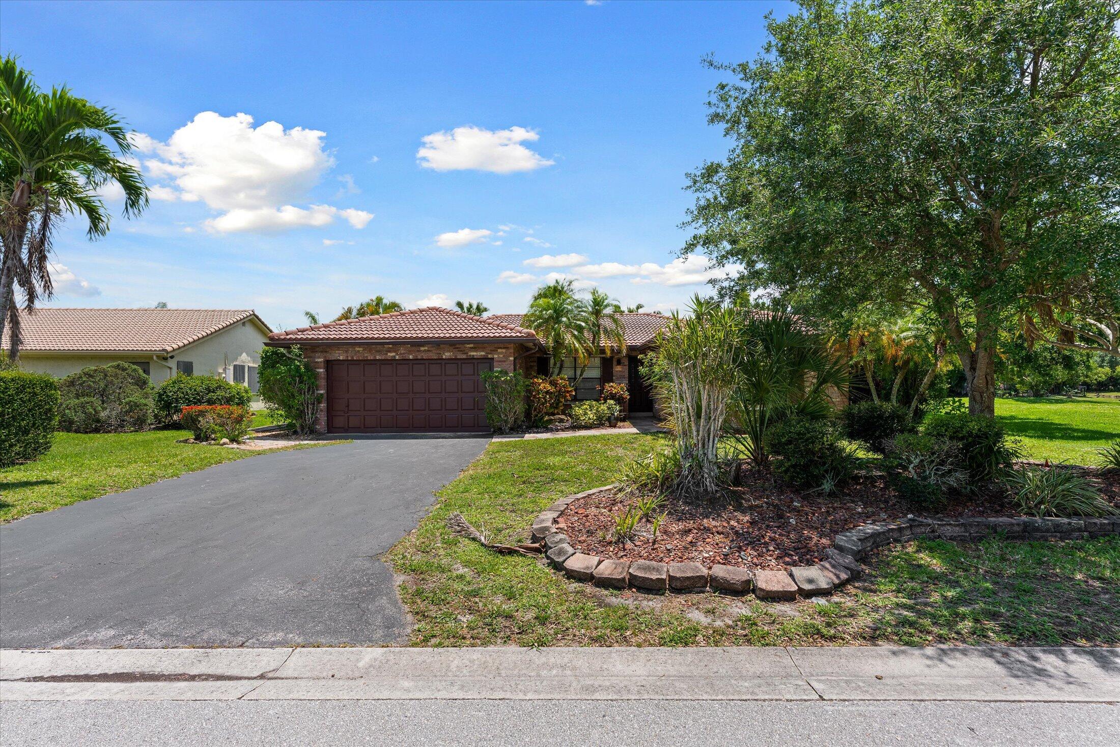 11580 NW 20TH Drive NW — Photo 2