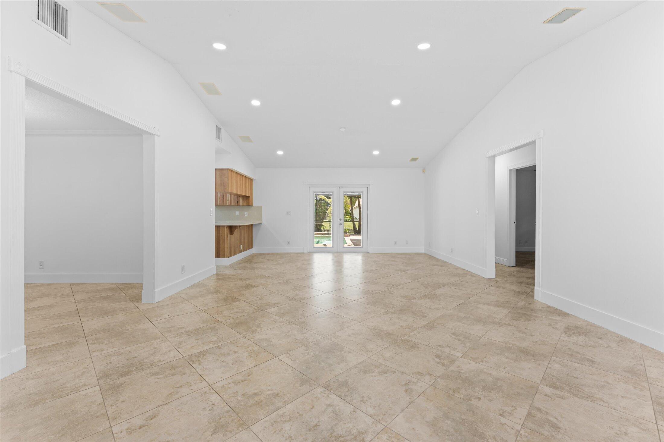 11580 NW 20TH Drive NW — Photo 3