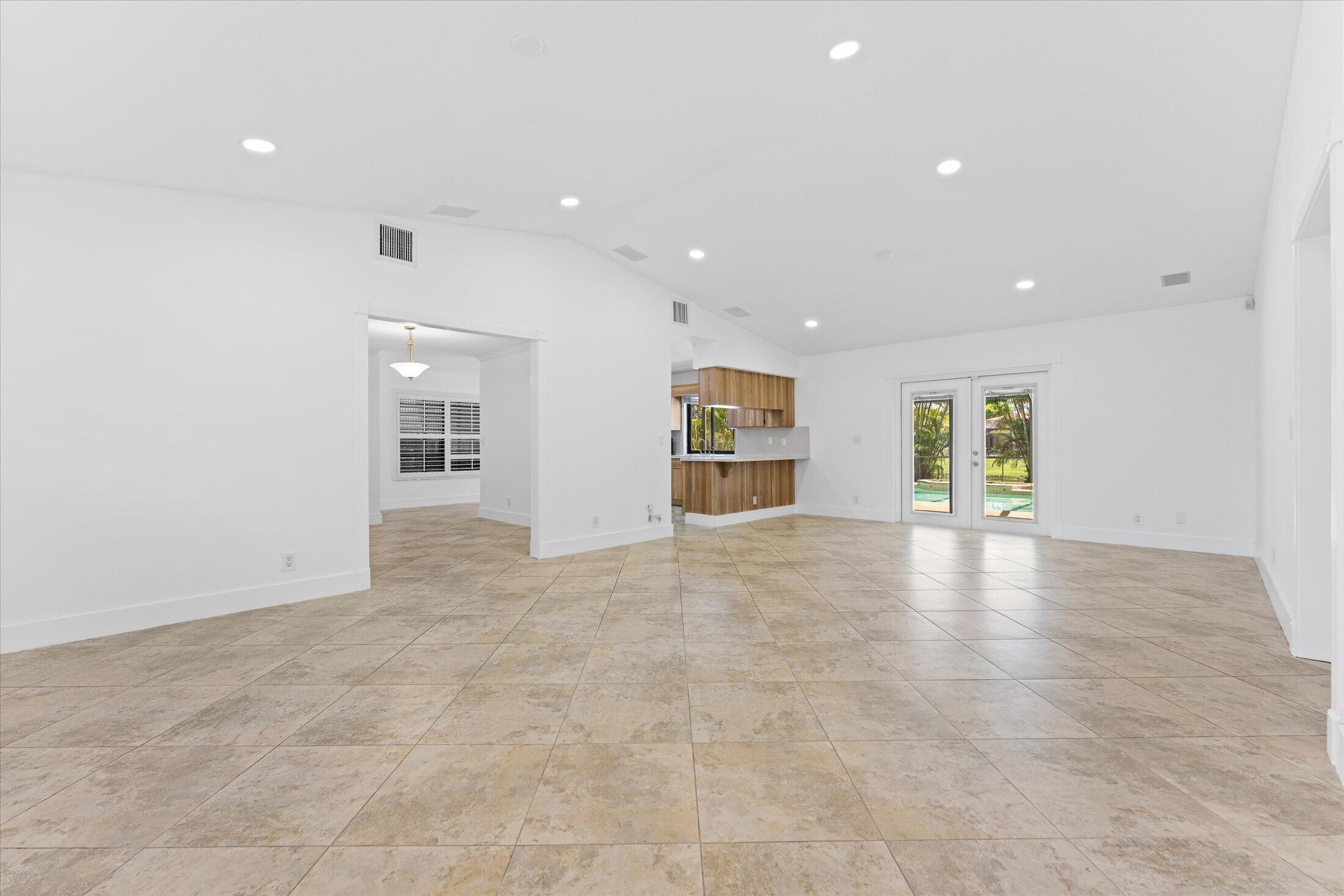 11580 NW 20TH Drive NW — Photo 4