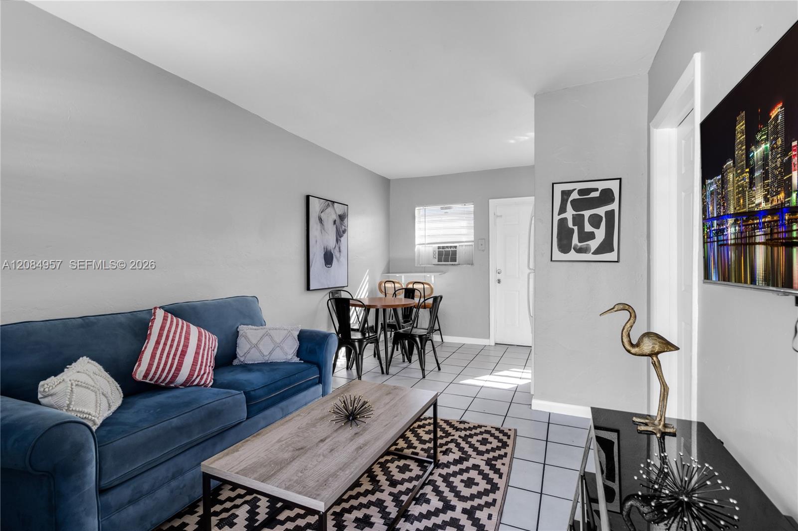 105 SW 5th Ct # 3 — Photo 2