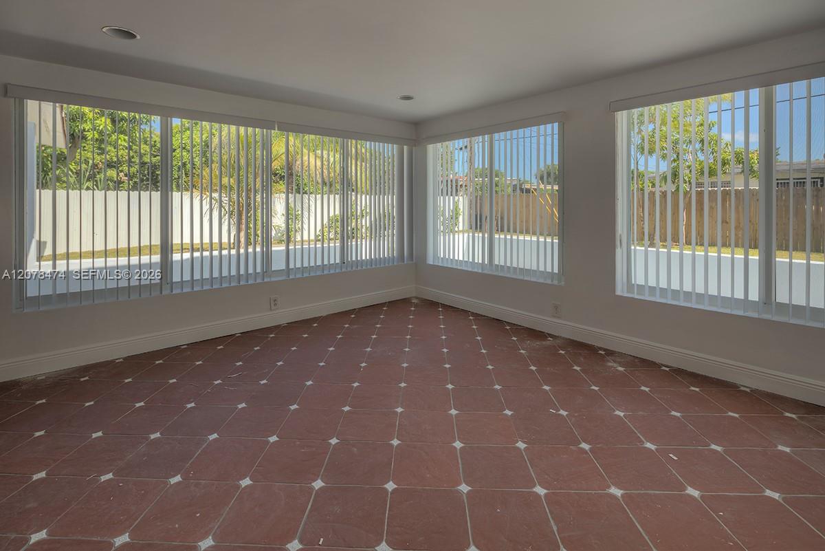 160 NW 199th St # 1 — Photo 3