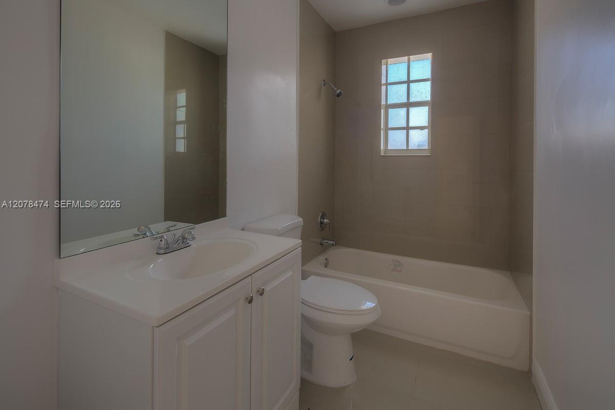 160 NW 199th St # 1 — Photo 5