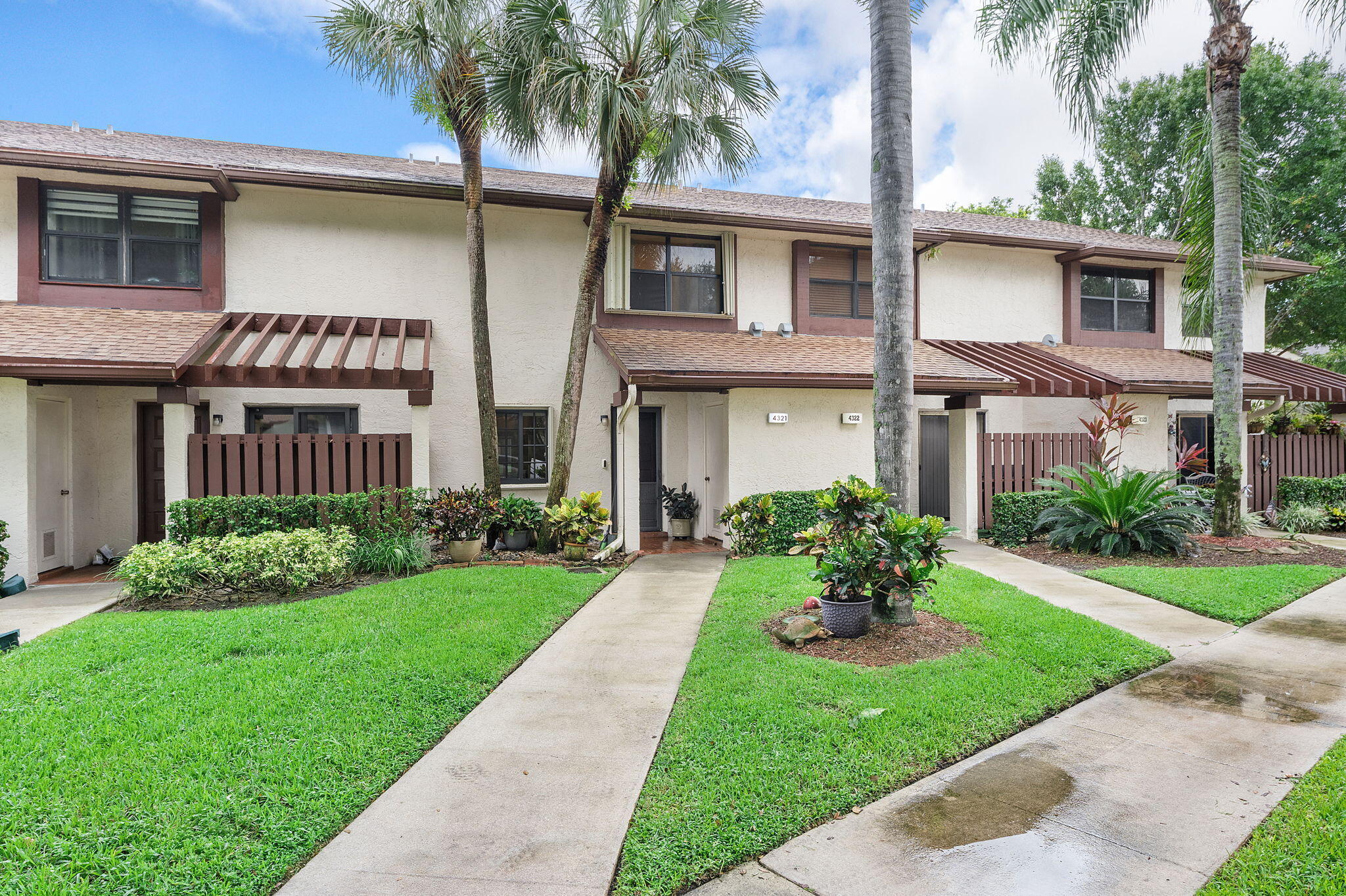 4321 CARAMBOLA Circle N # F — Photo 2