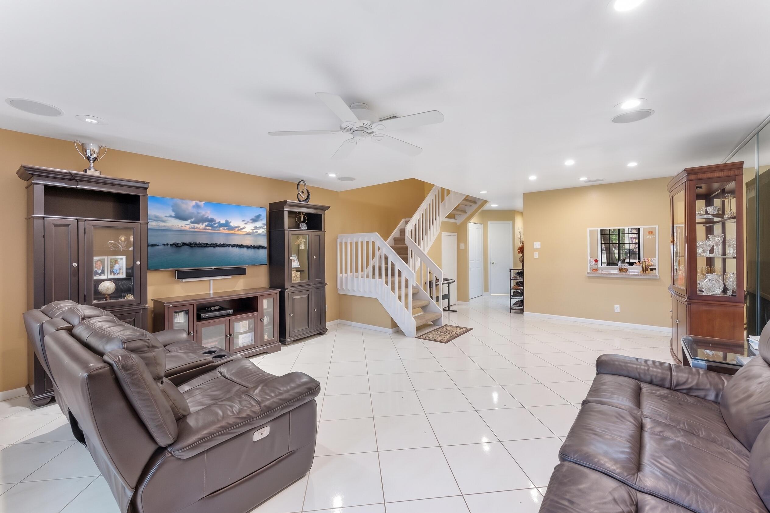 4321 CARAMBOLA Circle N # F — Photo 4