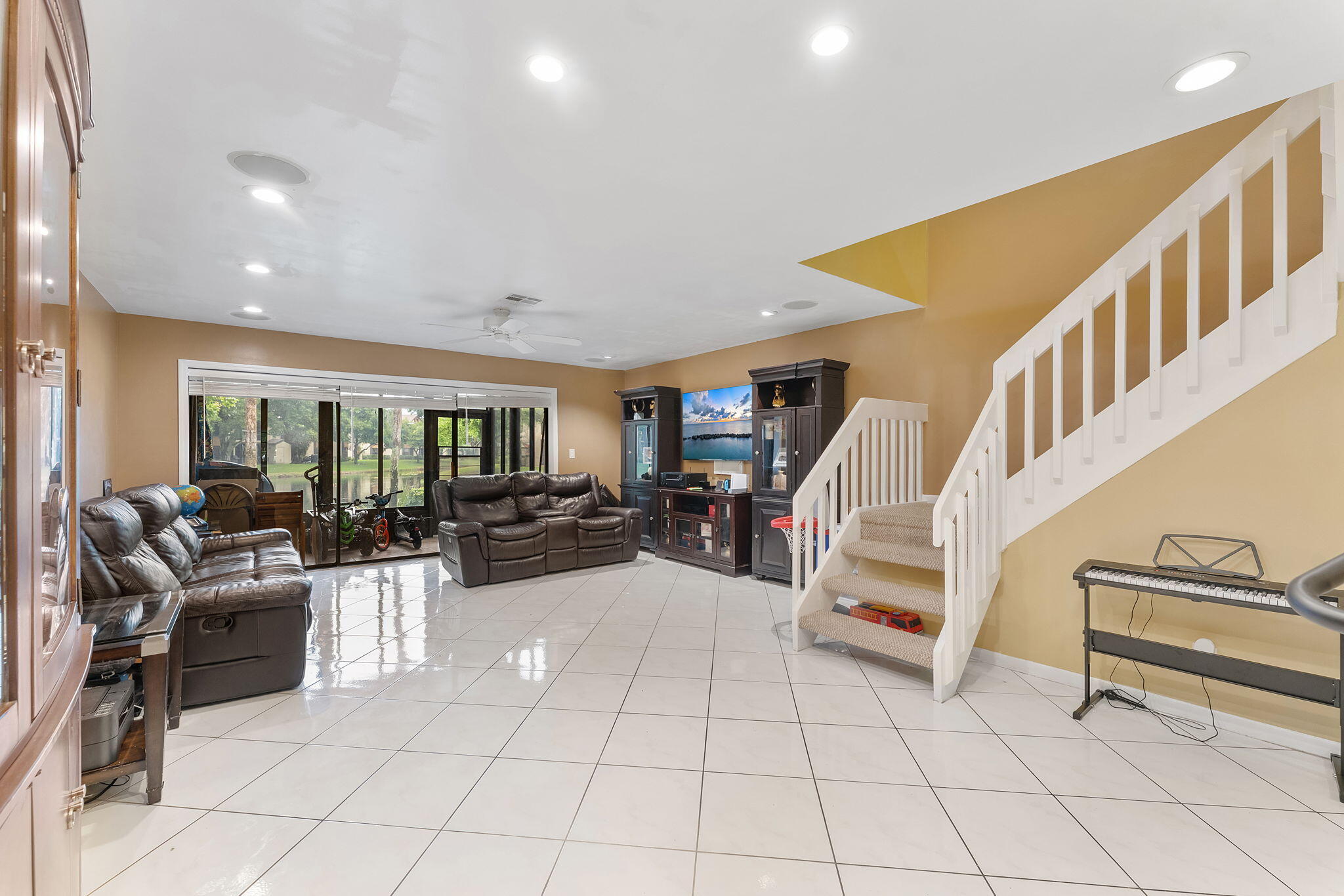 4321 CARAMBOLA Circle N # F — Photo 3