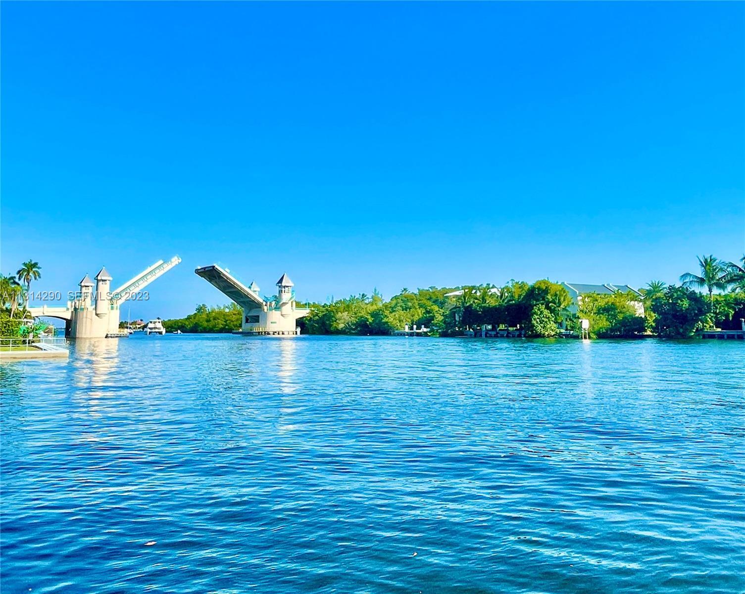150 Horizon Street E, Boynton Beach FL 33435
