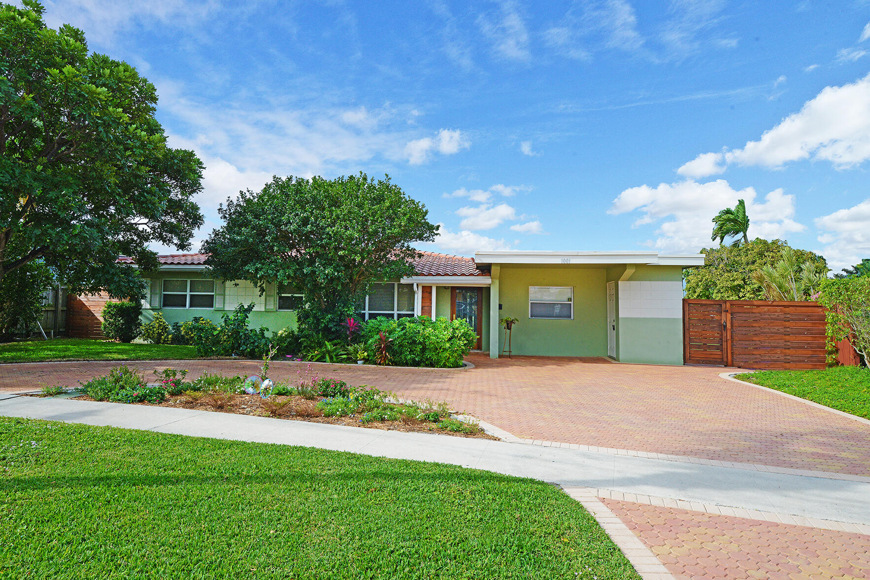 1001 SE 5 Avenue, Pompano Beach FL 33060