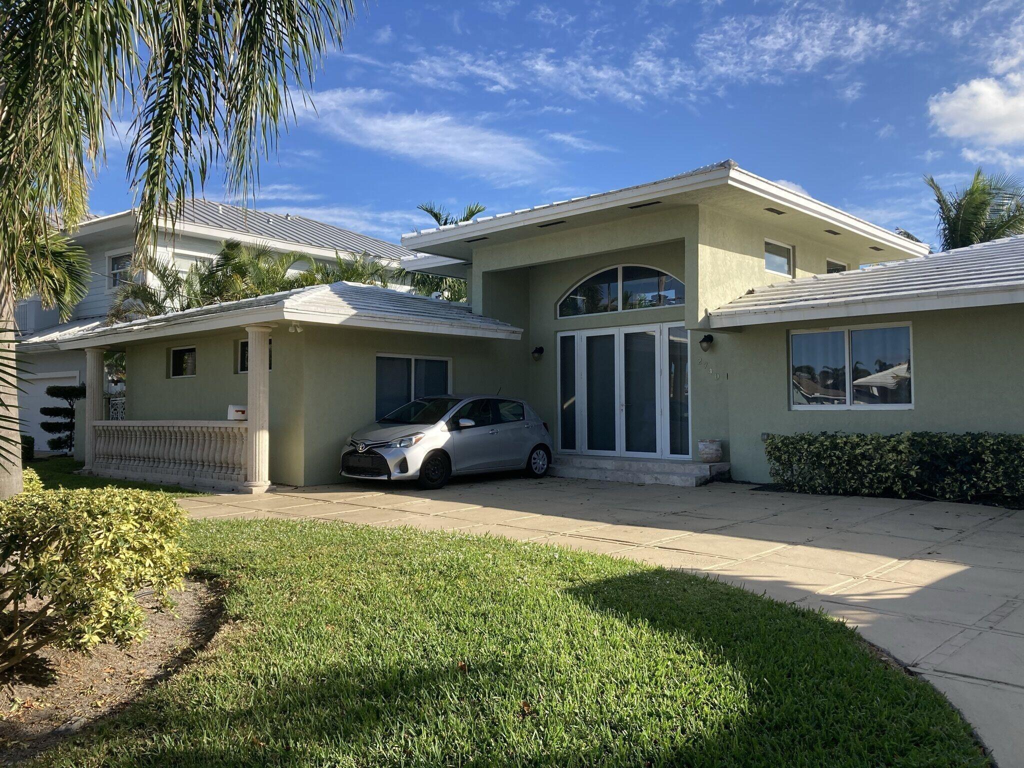 2740 NE 10th Street, Pompano Beach FL 33062