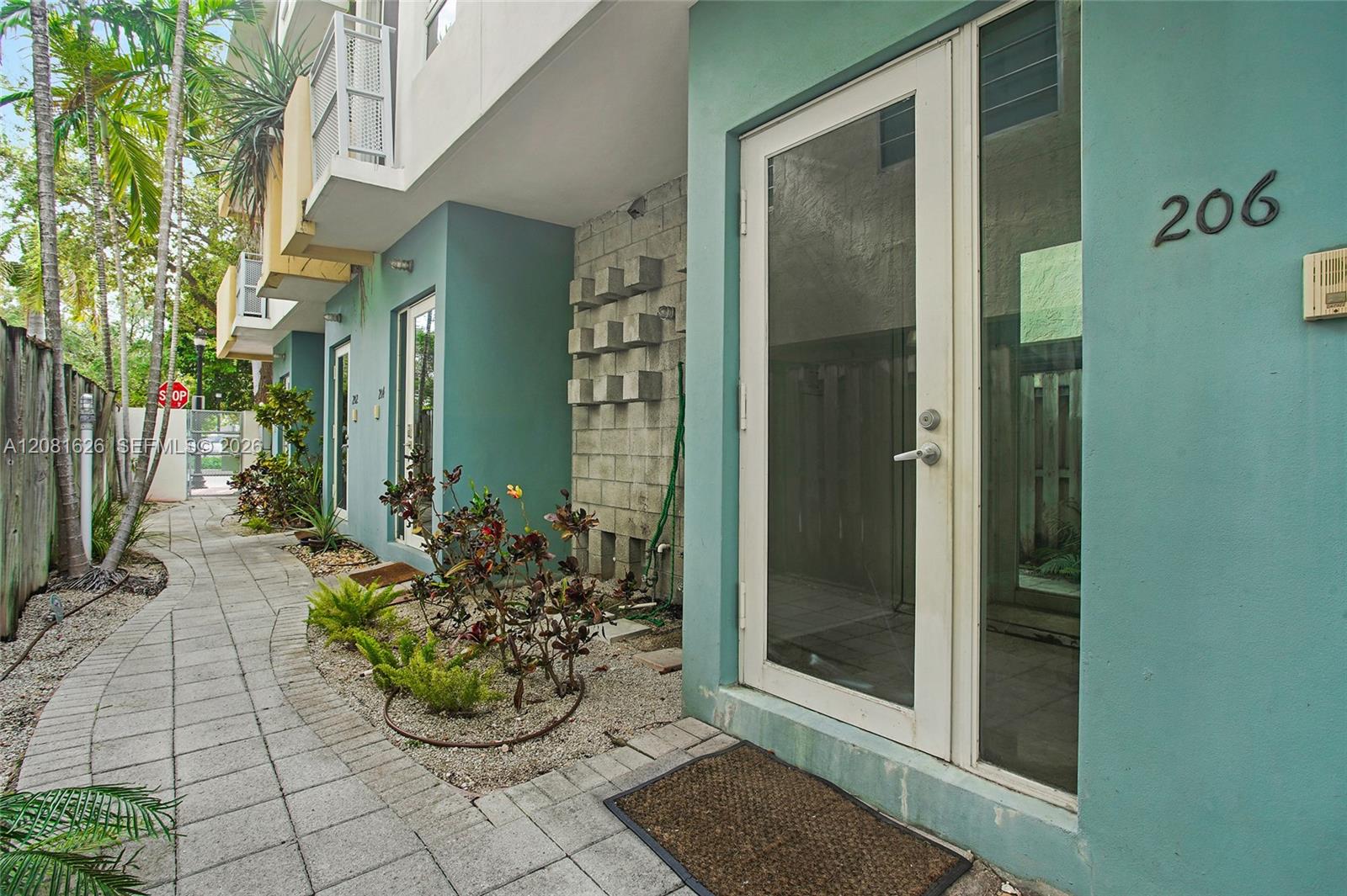 206 Washington Ave # 12 — Photo 2
