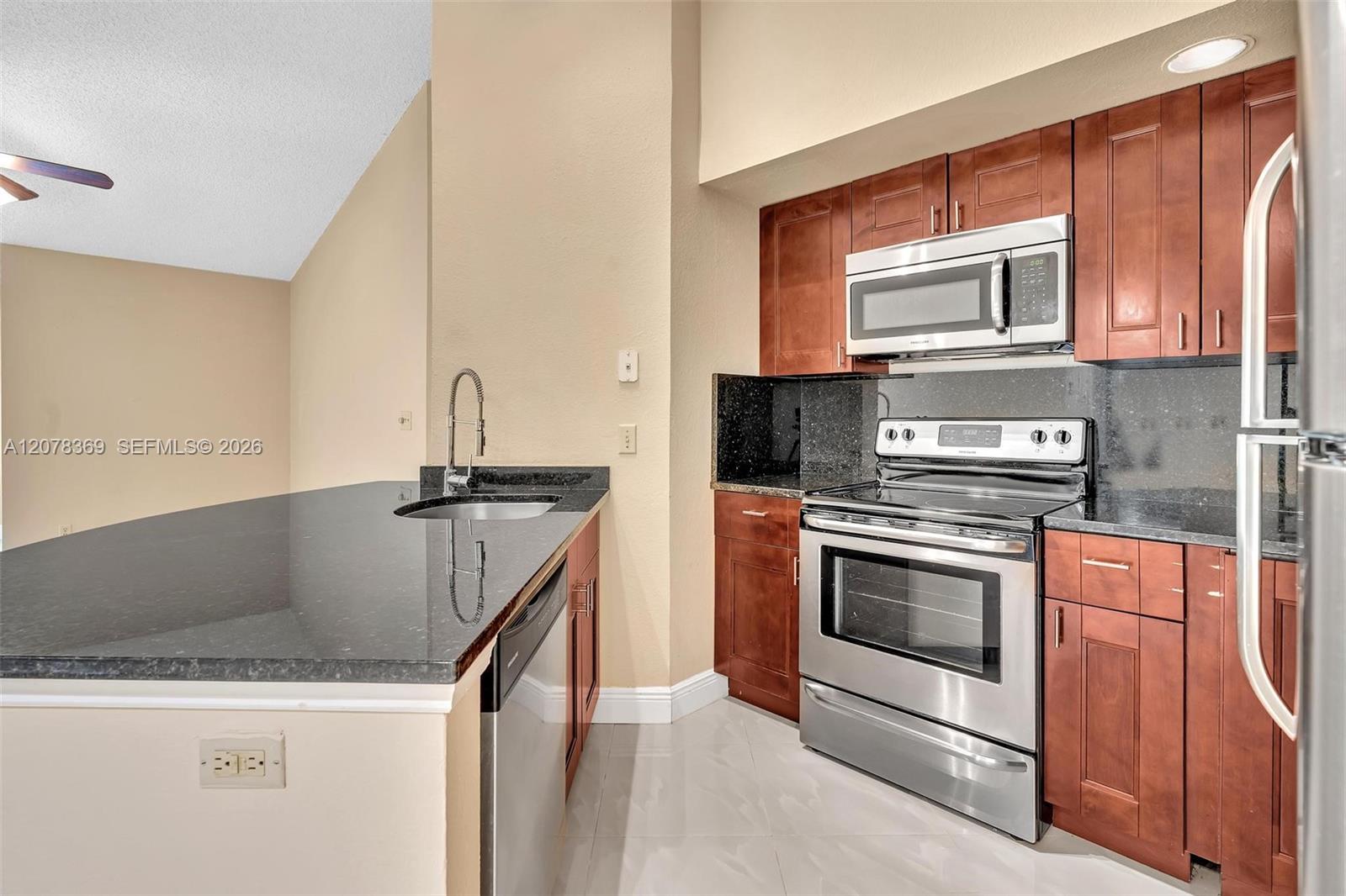 3370 Pinewalk Dr N # 1222 — Photo 5