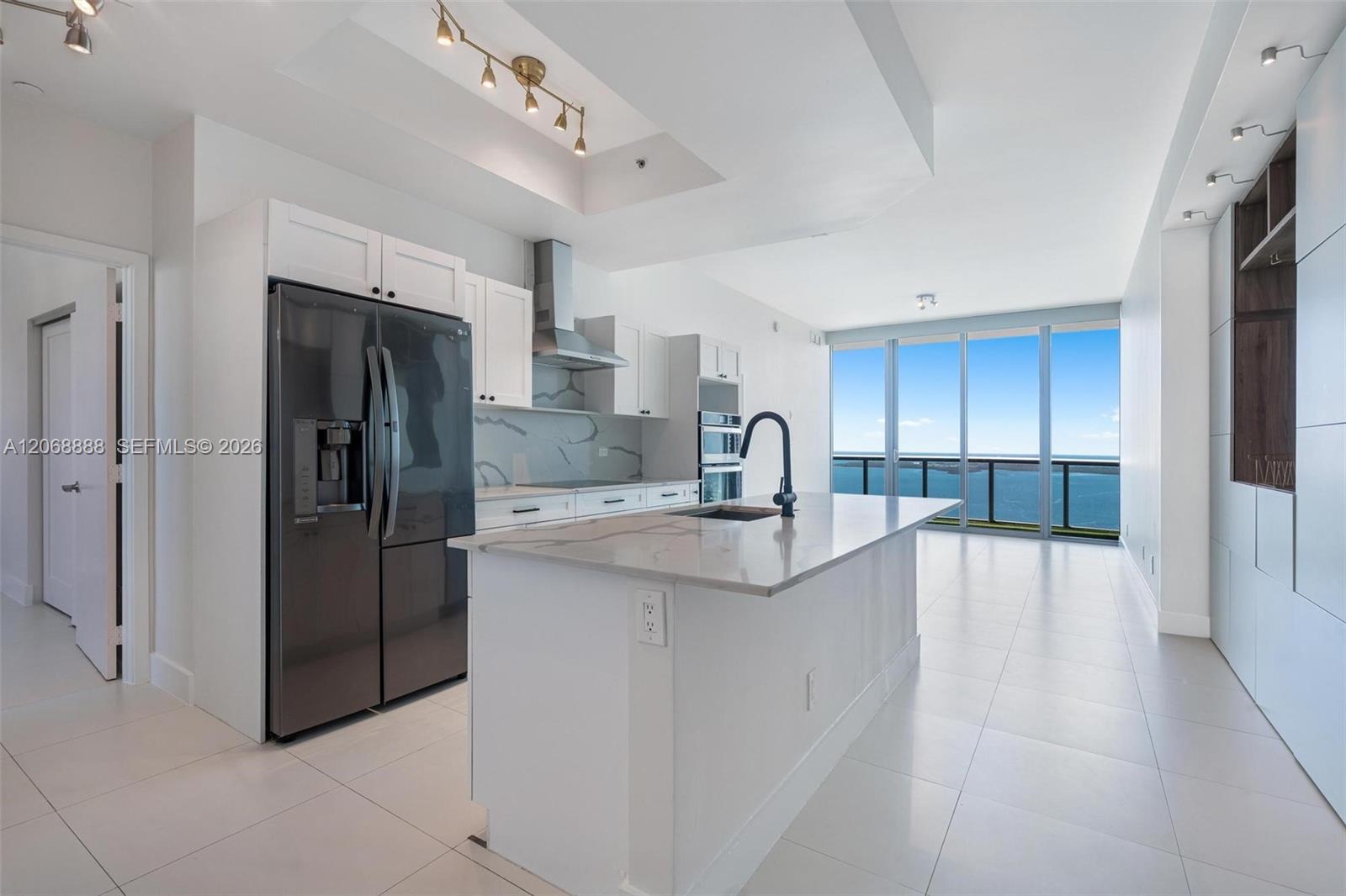 888 Biscayne Blvd # 4804, Miami FL 33132
