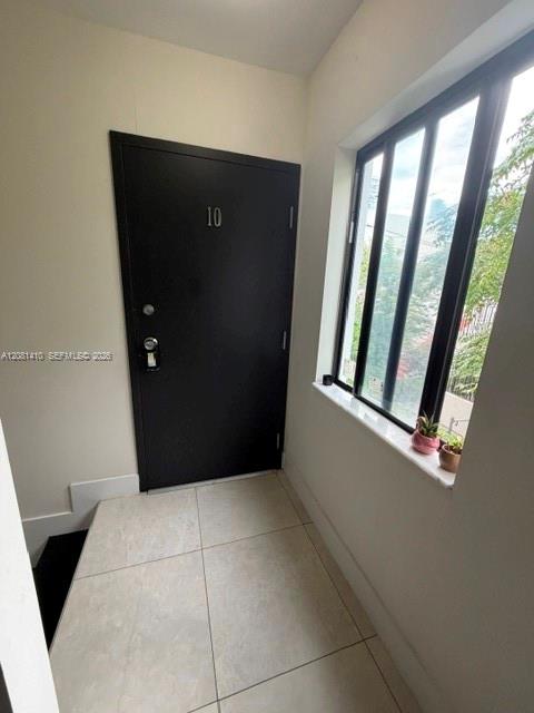 625 SW 5th Ave # 10 — Photo 4