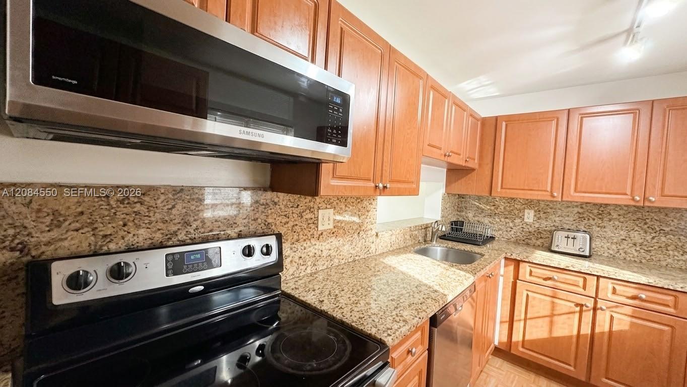 8520 SW 133rd Ave Rd # 210 — Photo 2