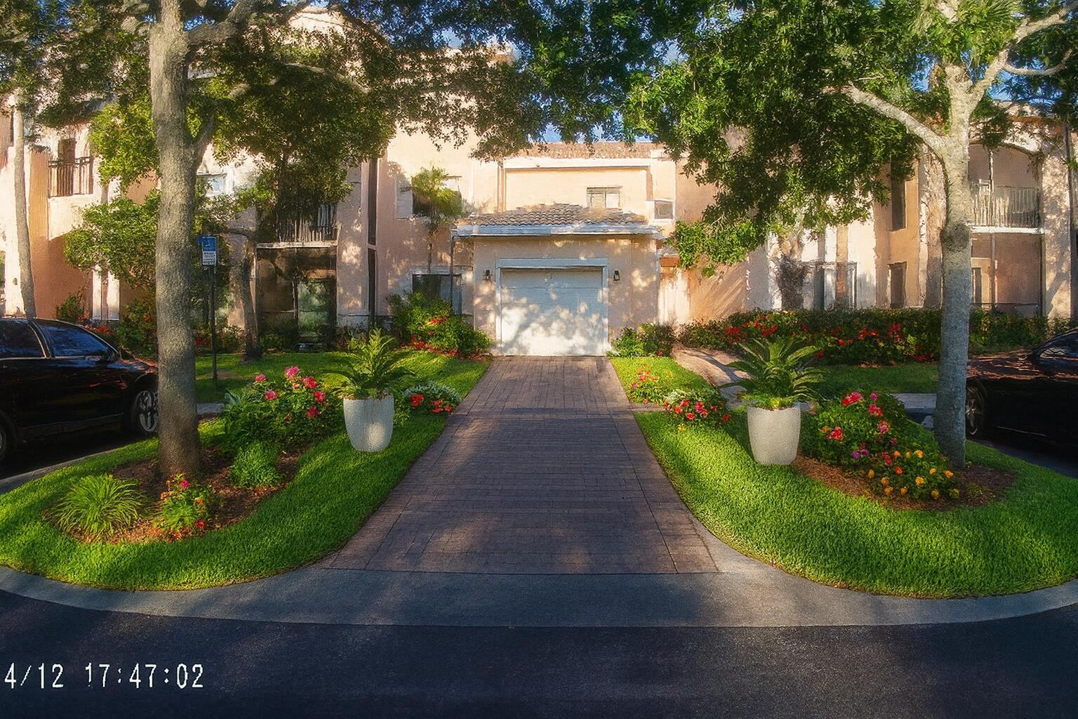 2807 Veronia Drive # 106, Palm Beach Gardens FL 33410