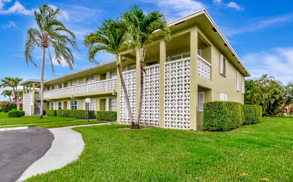 1140 MAHOGANY Way # 204 — Photo 4