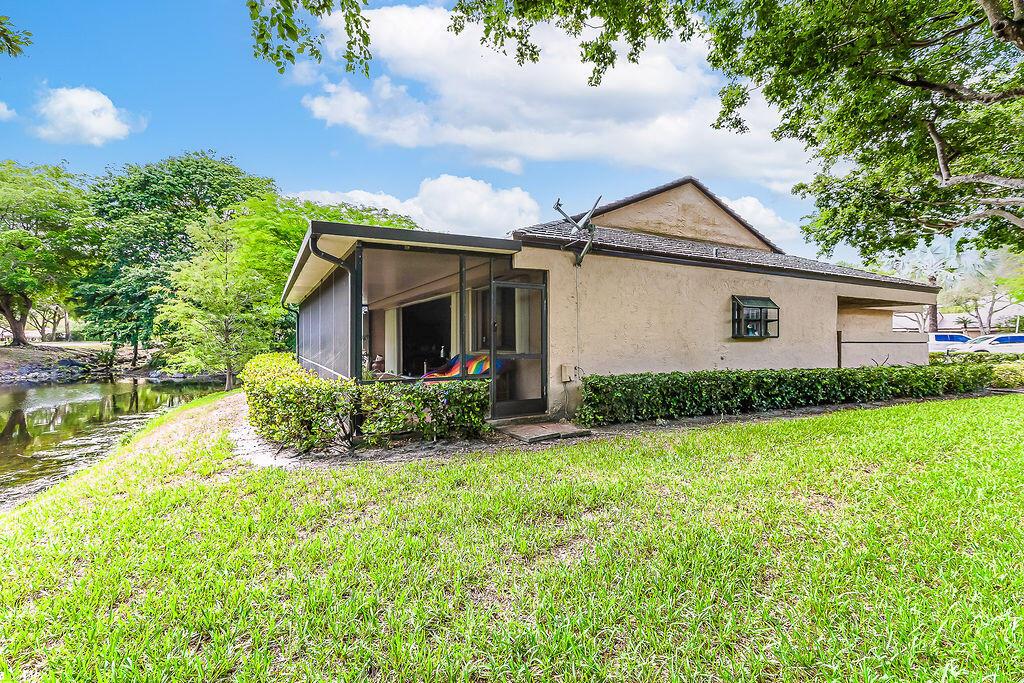 9420 Chelsea Drive S, Plantation FL 33324