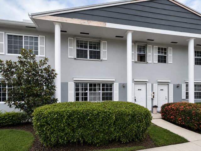 1759 SW 81st Lane, Davie FL 33324