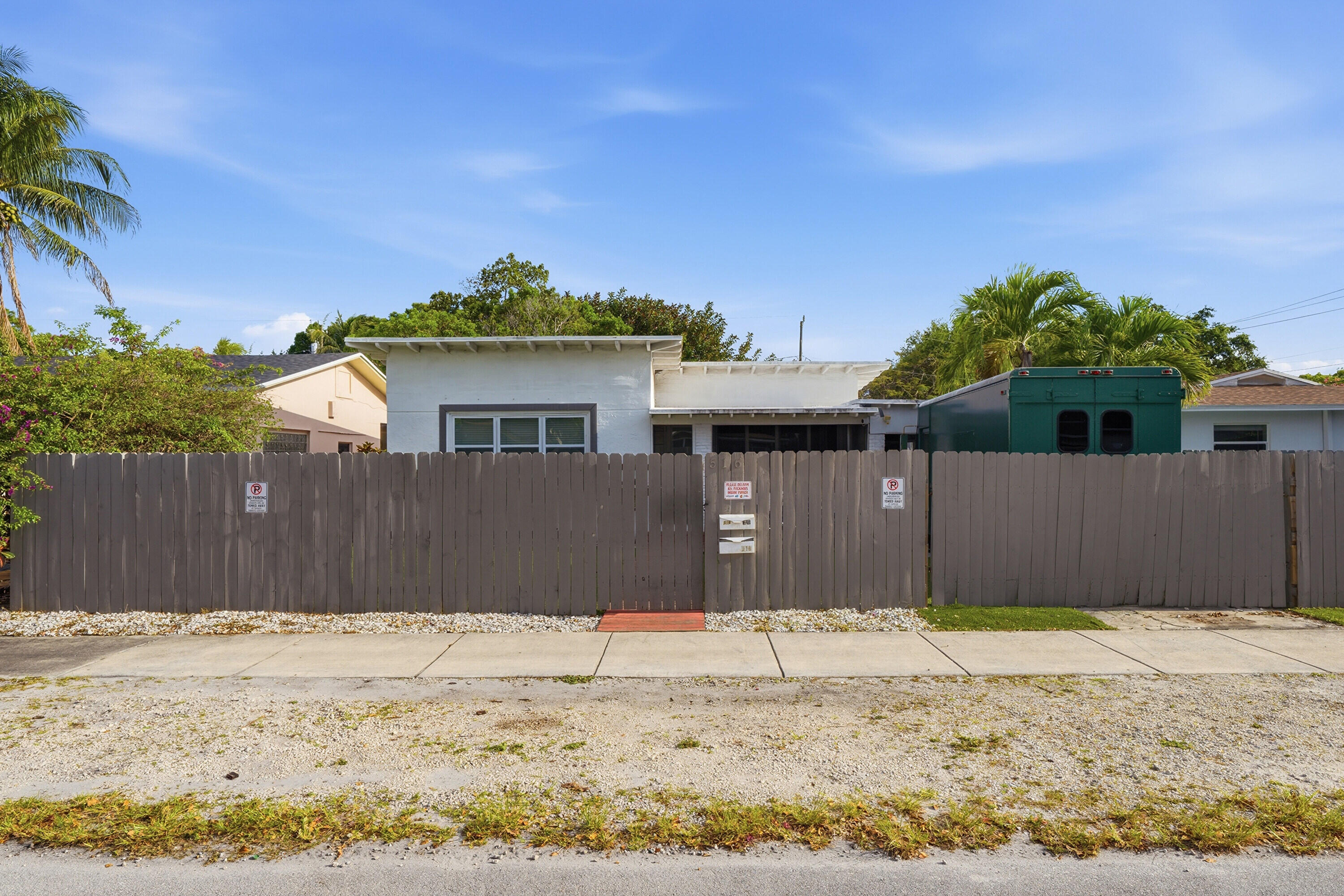 516 SW 15th Street # 1 — Photo 3