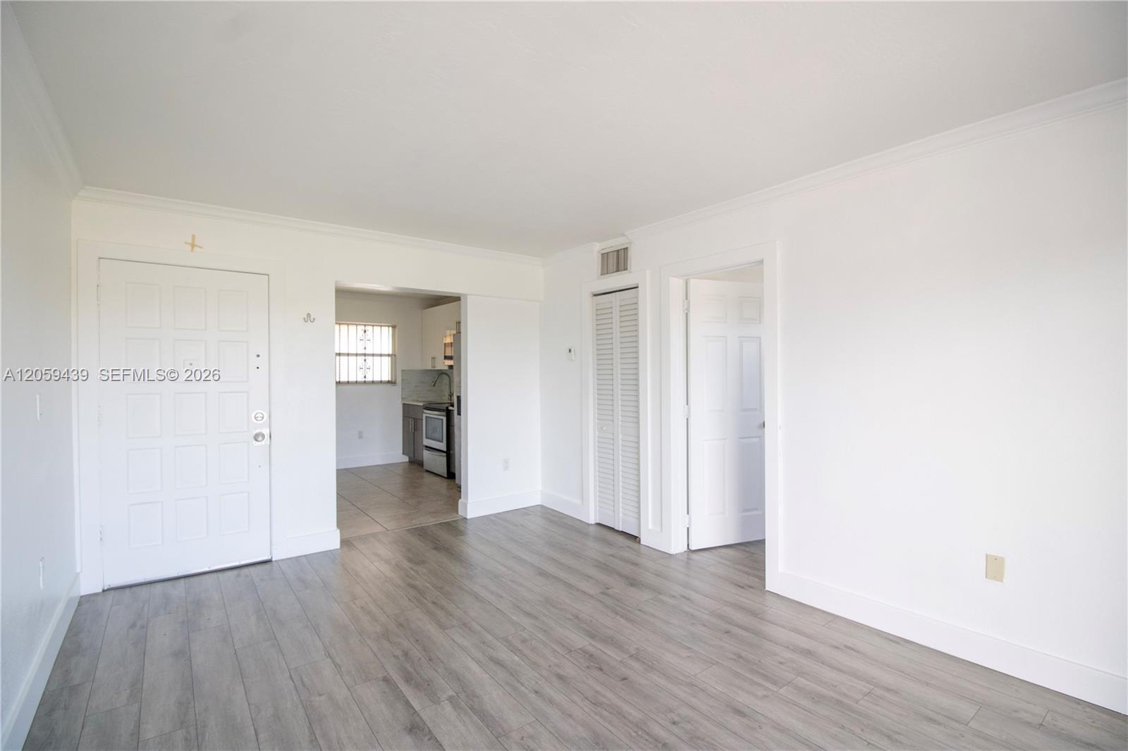 4758 W Flagler St # 14, Miami FL 33134