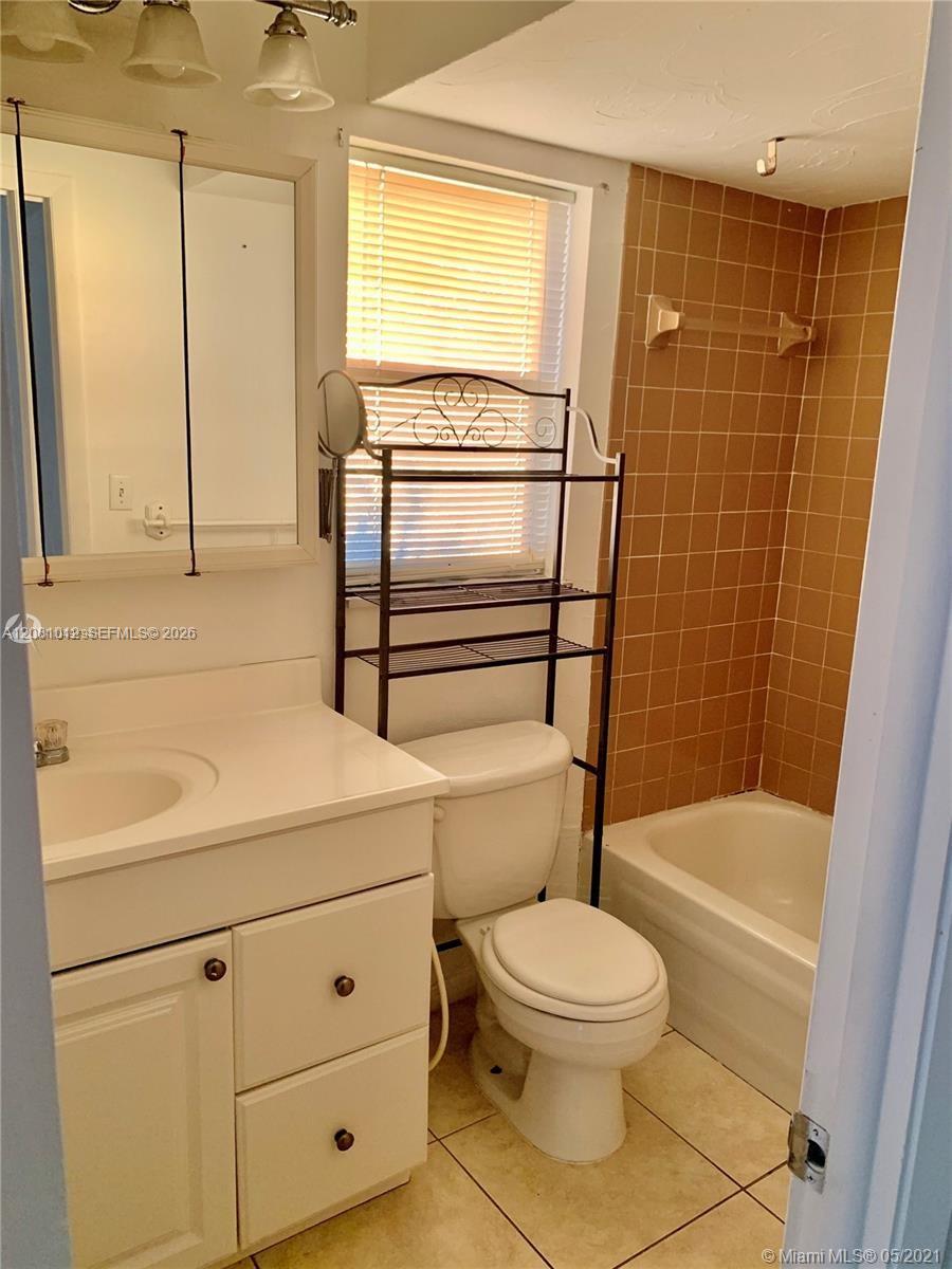 8220 Sunrise Lakes Blvd # 307 — Photo 4