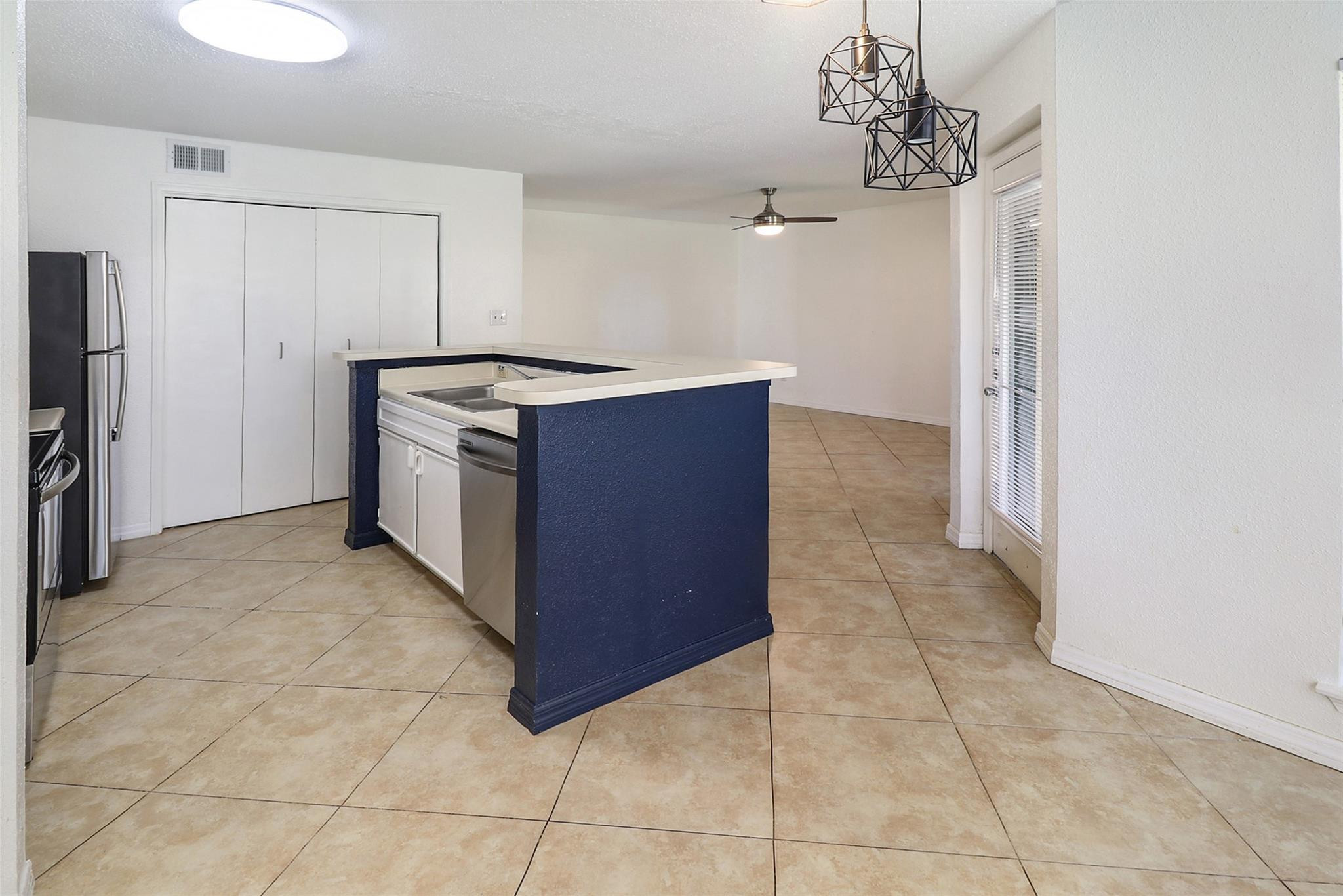 777 Riverside Drive # 1516 — Photo 4