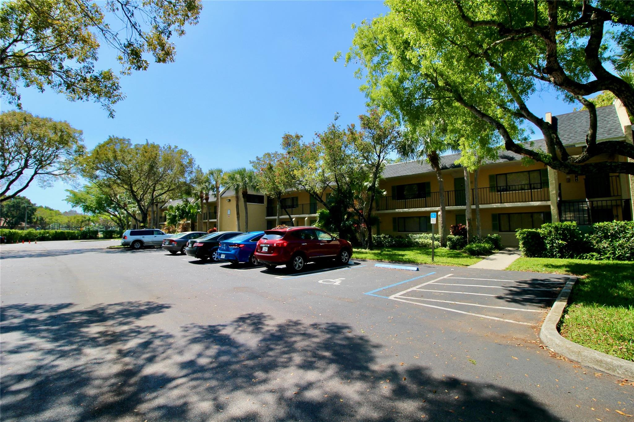316 Meadows Circle # 316, Boynton Beach FL 33436