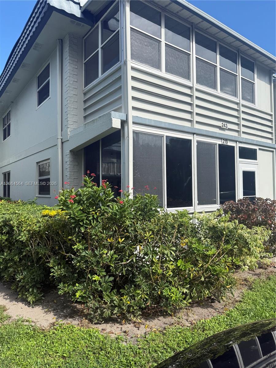 219 Tuscany Lane # D — Photo 3